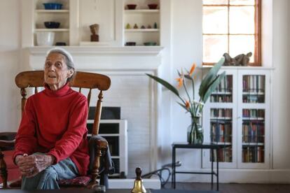 La escritora Nadine Gordimer, en su casa de Johanesburgo.