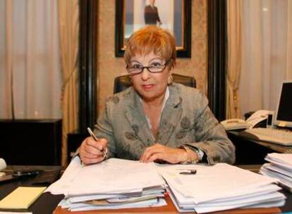 La delegada del Gobierno en Madrid, Soledad Mestre, en su despacho.