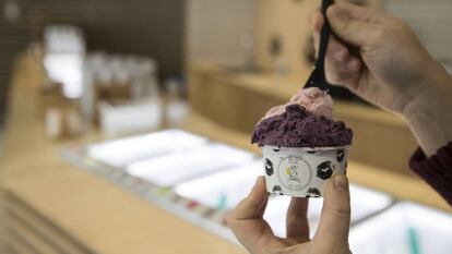 Establecimiento de Bico de Xeado (beso de helado) que ofrece helados artesanales.