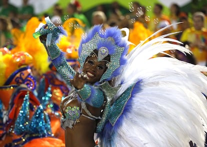 La agrupación Academicos do Salgueiro en el primer día de desfiles de las escuelas de samba del Grupo Especial del Carnaval de Río de Janeiro, el considerado mayor espectáculo del mundo al aire libre.