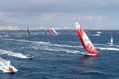 Un momento de la salida de la Volvo Ocean Race desde Alicane