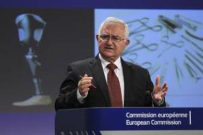 El comisario europeo de Sanidad y Consumo, John Dalli. EFE/Archivo