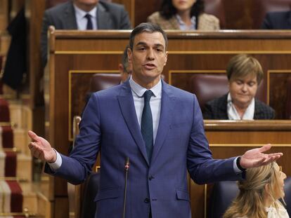 El presidente del Gobierno, Pedro Sánchez, interviene durante la sesión de control al Gobierno este miércoles.