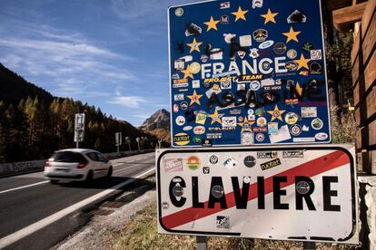 Vista de la entrada a Francia desde la localidad italiana de Claviere, el 21 de octubre de 2018.