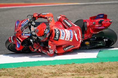 Marc Márquez durante el GP de Italia este sábado. Photo Costanza Benvenuti/LaPresse
2025 21 June
Sport - Motorcycling - Motomondiale 2025 - GRAN PREMIO D'ITALIA BREMBO - Autodromo Internazionale del Mugello - MotoGP - Q1-Q2
in the photo: Marc Marquez-Ducati