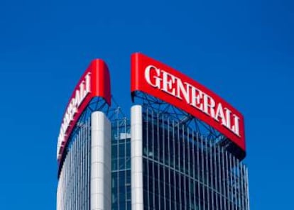 Exterior de la torre de Generali en Milán. 