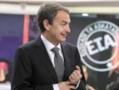 Zapatero, minutos antes de la entrevista concedida en Antena3