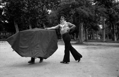 El torero José Maquilla, 'El Gallo de Morón', entrenando en la Casa de Campo (Madrid) en 1978.
