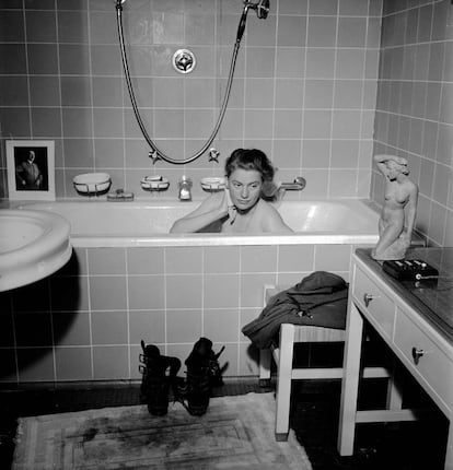 'Lee Miller en la bañera de Hitler' (1945), de Lee Miller y David E. Scherman.