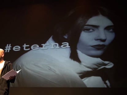 El poeta Pablo Cortina en el homenaje a la rapera Gata Cattana en la Sala Mirador en Madrid.