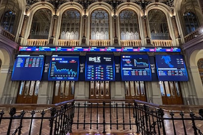 Paneles de la Bolsa de Madrid.