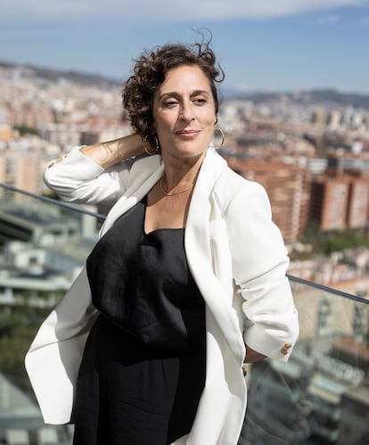 La actriz Clara Segura, fotografiada en la terraza del edificio de la productora Mediapro de la Avenida Diagonal de Barcelona.