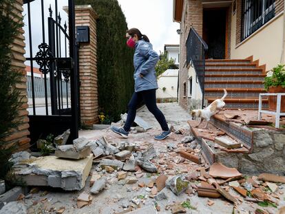 Desperfectos causados por el terremoto de grado 4,4 en el área metropolitana de Granada, el sábado 23 de enero de 2021.