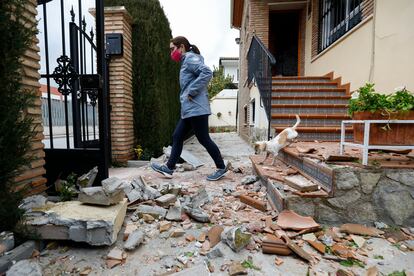 Desperfectos causados por el terremoto de grado 4,4 en el área metropolitana de Granada, el sábado 23 de enero de 2021.