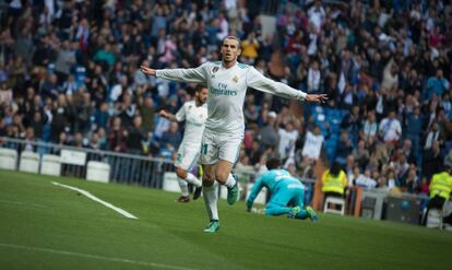 Bale celebra uno de sus goles al Celta. 