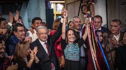 Elecciones México: Claudia Sheinbaum recibe el bastón de mando del presidente Andrés Manuel López Obrador