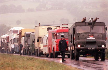 Majority of the remaining travellers at Castlemorton Common near Malvern moving off