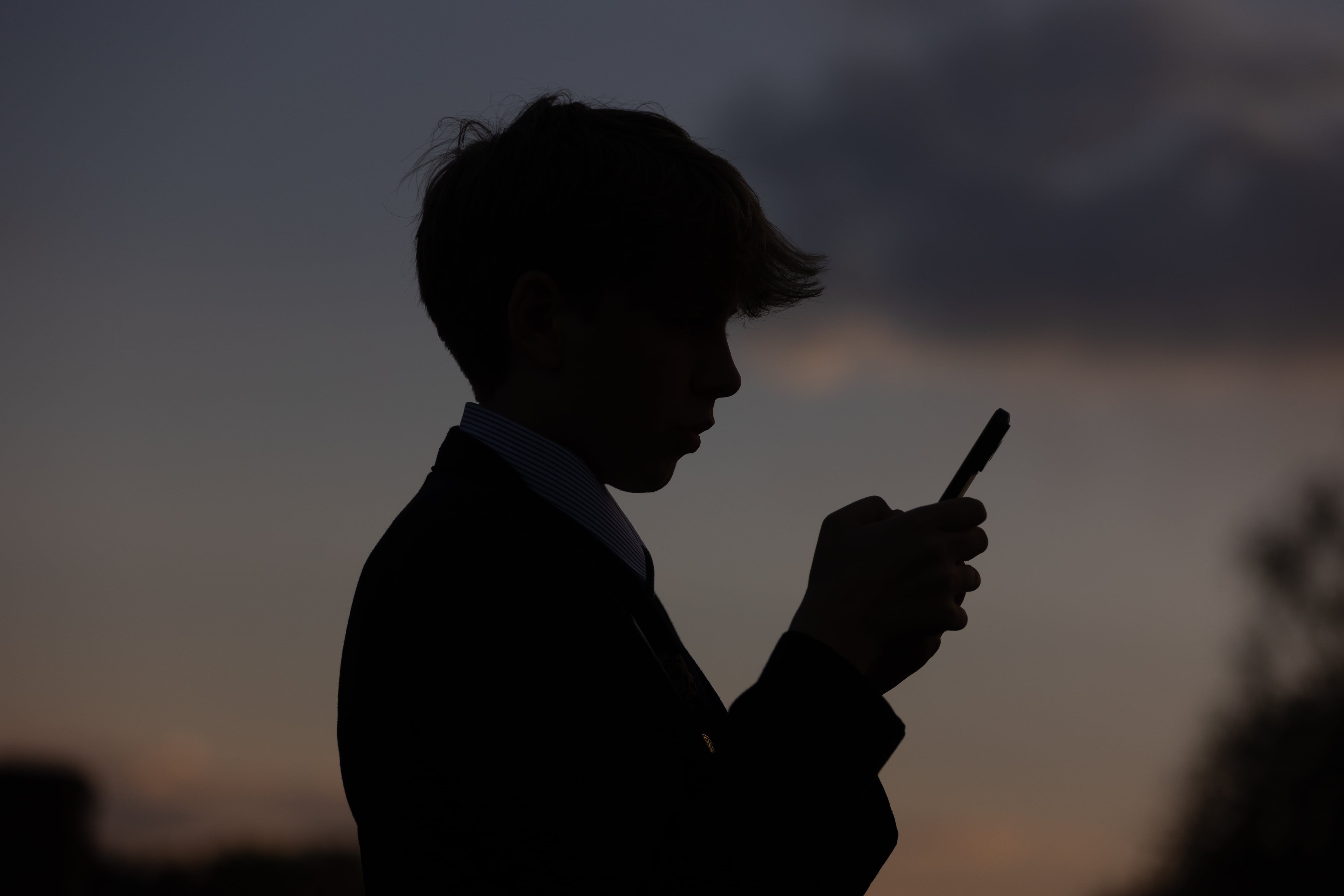 9% of minors have faced pressure to send intimate photos: the digital environment must be addressed as a public health issue