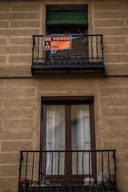 Piso en venta en un barrio de Madrid.