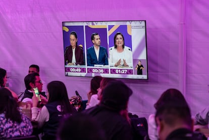 Debate de los candidatos a la Presidencia de México en el Instituto Nacional Electoral, en Ciudad de México, el 8 de abril de 2024.