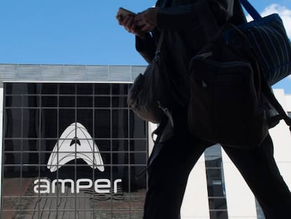 Amper eleva sus ingresos un 21% y acelera la amortización de deuda