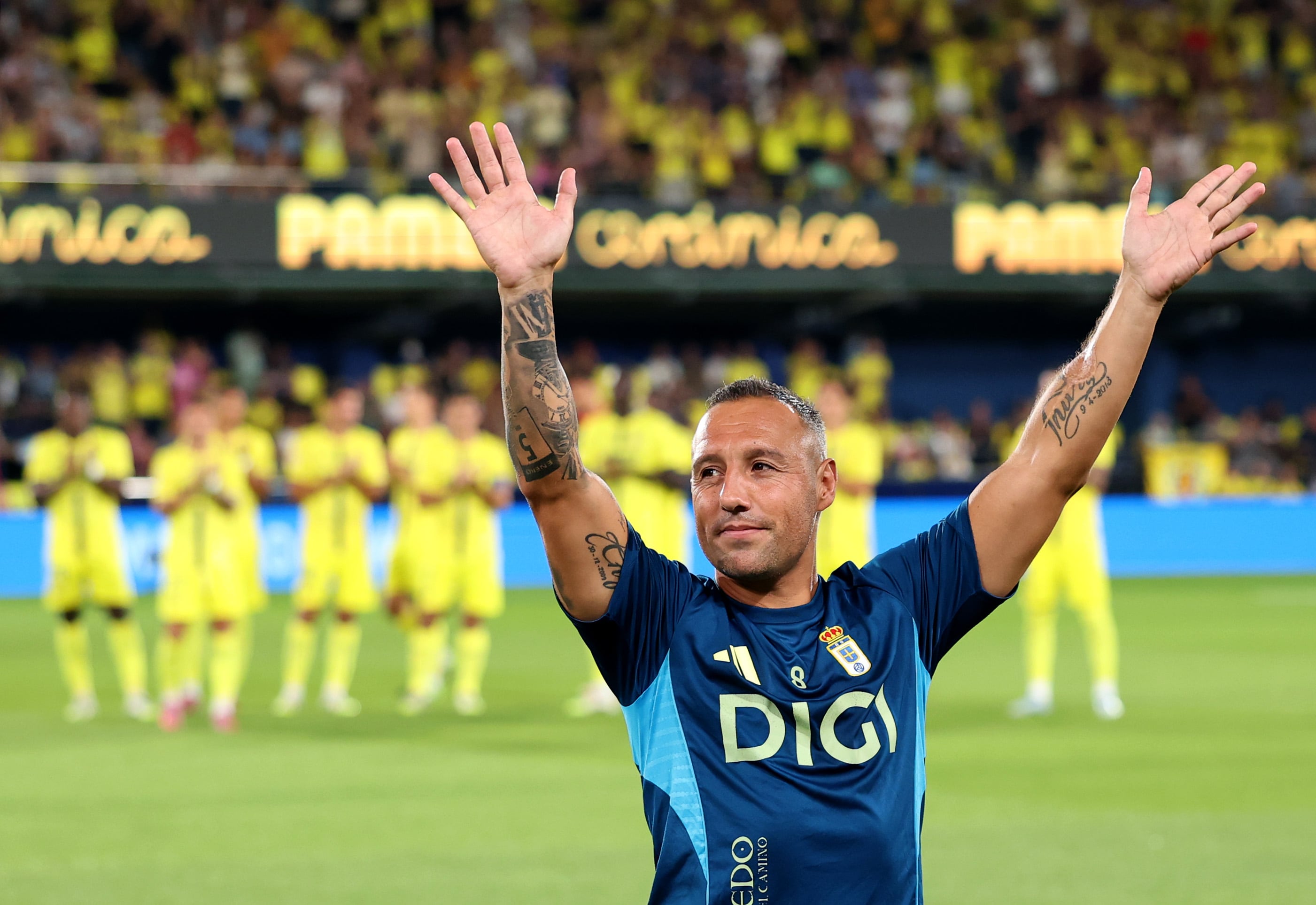Santi Cazorla deja el fútbol profesional: "Algunas historias no terminan, solo te devuelven al principio"