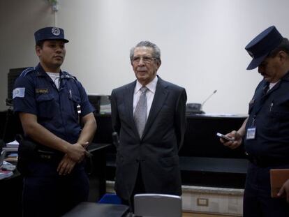 El dictador guatemalteco Efrain Rios Montt, acusado de genocidio, ante el tribunal que lo juzga.