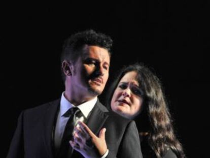 Piotr Beczala y Kari Alkema en una escena de 'Un ballo in maschera'.
