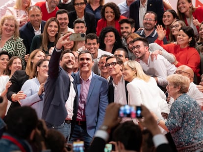 El alcalde de Tarragona, Rubén Viñuales junto al presidente del Gobierno, Pedro Sánchez;