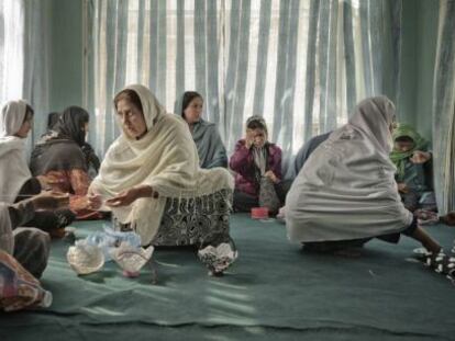 Afgani, viuda tras dos matrimonios forzosos, trabaja hoy con otras víctimas para que no se queden calladas.