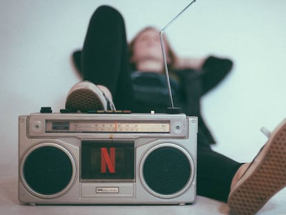 Escuchar Netflix como si fuera la radio.