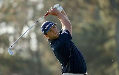 Jon Rahm durante la tercera jornada del Masters de Augusta este domingo.