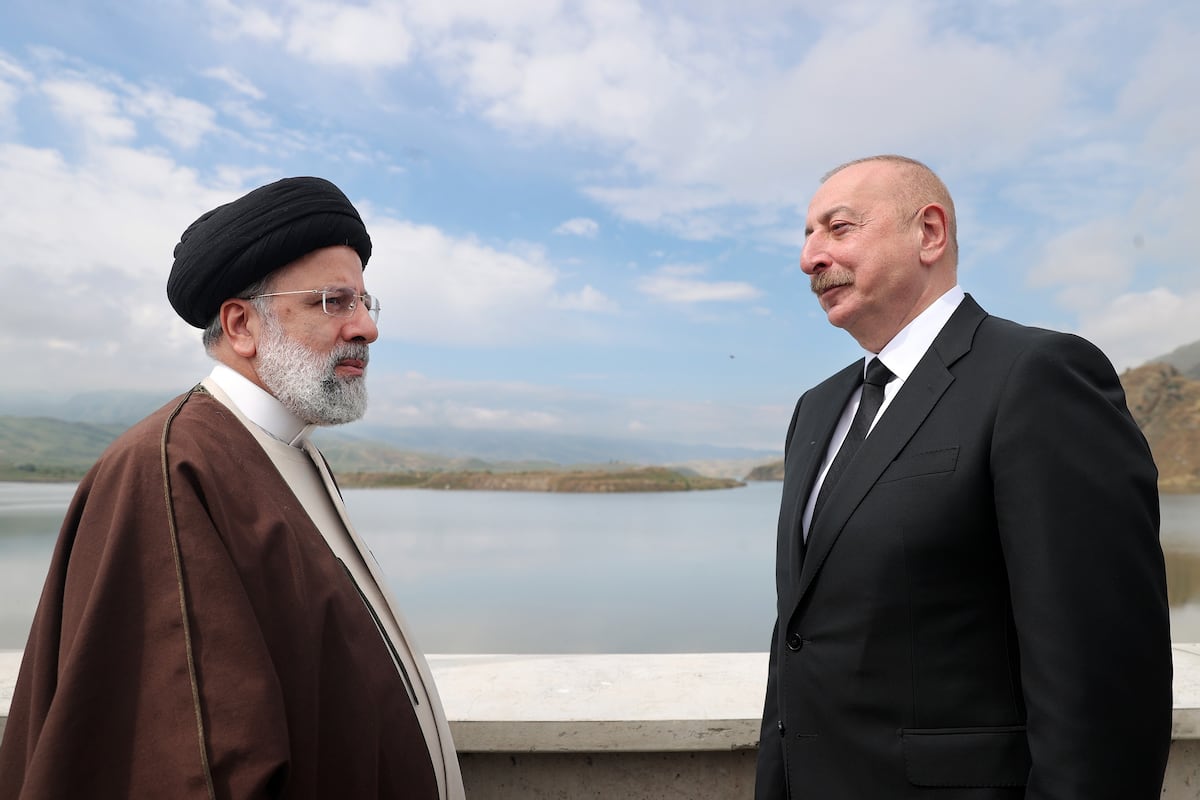 Ebrahim Raisí: El helicóptero en el que volaba el presidente iraní, en paradero desconocido tras un accidente | Internacional Ebrahim Raisí: El helicóptero en el que volaba el presidente iraní, en paradero desconocido tras un accidente | Internacional