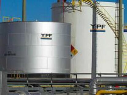 Argentina y España crean sendas comisiones para decidir sobre YPF