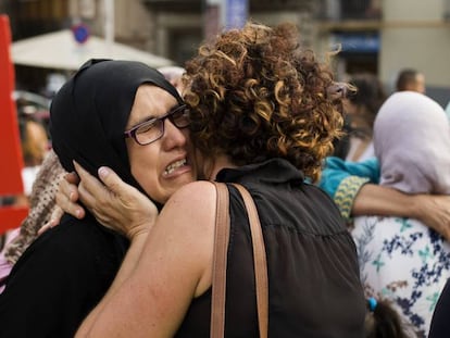 Ripoll residents and family members of the terrorists concentrate on rejecting the attacks.