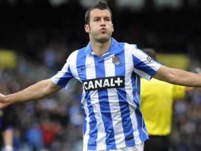 Agirretxe celebra un gol contra el Valladolid
