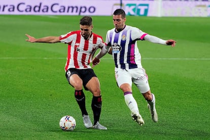 Sergi Guardiola presiona a Unai López.