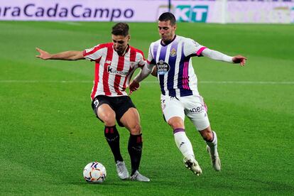 Sergi Guardiola presiona a Unai López.