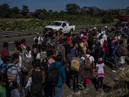 Integrantes de la caravana migrante, tras cruzar la frontera mexicana en enero. 