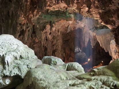 A caverna de Callao, na ilha de Luzón (Filipinas), onde foram encontrados os fósseis de uma nova espécie de hominídeo
