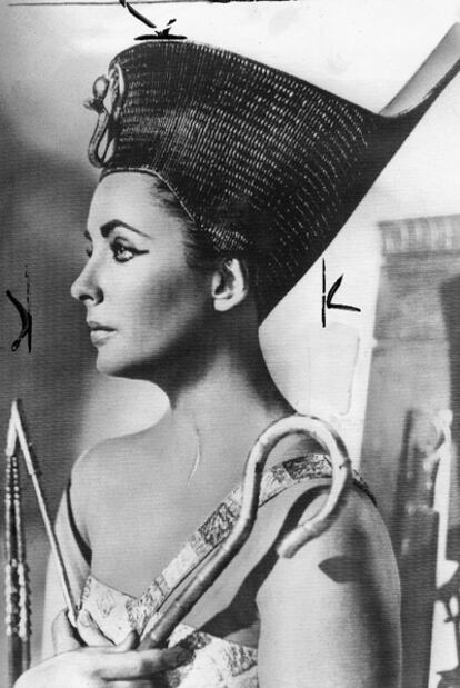 Elizabeth Taylor, durante el rodaje en Italia de <i>Cleopatra </i><b>(1963)</b>.