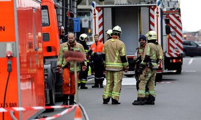 Varios bomberos, en una imagen de archivo en B&eacute;lgica. 