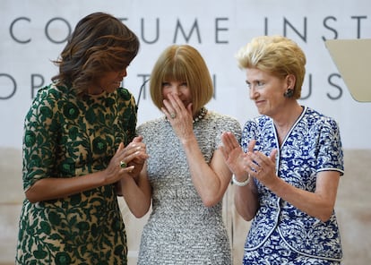 Cuando en 2014 el ala del Metropolitan dedicada a la moda fue renombrada como Anna Wintour Costume Institute la primera dama, Michelle Obama, se encargó de inaugurar el espacio.