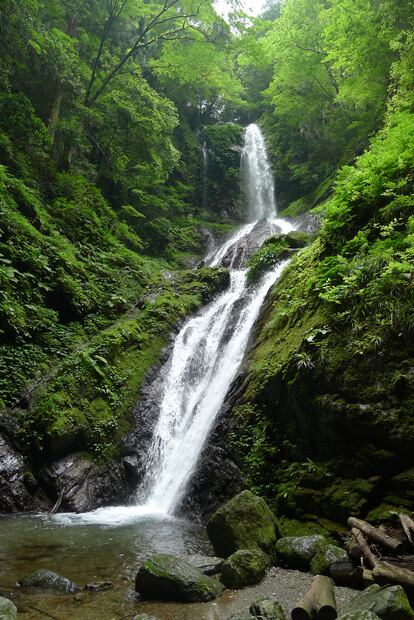 Amagoinotaki (100 famous/best waterfalls in Japan)