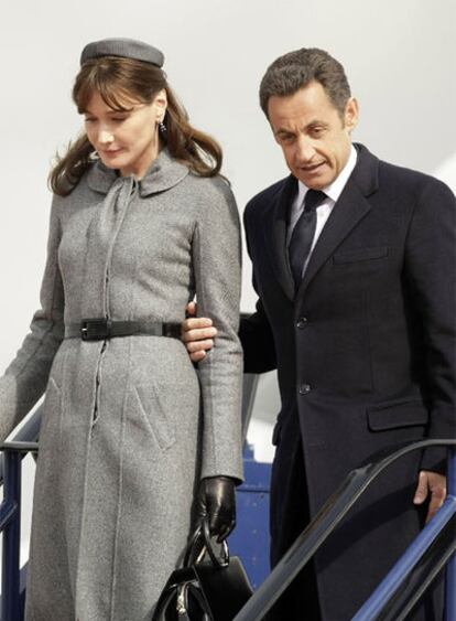 Carla Bruni y Nicolas Sarkozy en Londres.