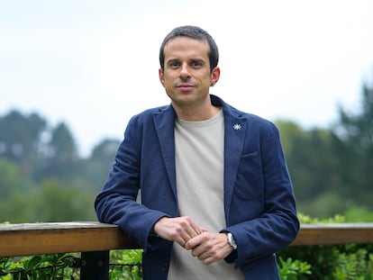 Pello Otxandiano, candidato de EH Bildu para las próximas elecciones autonómicas vascas, en una imagen facilitada por esta coalición.