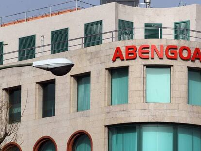 Abengoa se desploma en Bolsa tras suspender la presentación de resultados