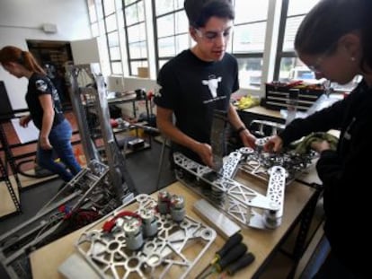 A rede de escolas High Tech High da Califórnia é pioneira na aprendizagem com base em projetos.