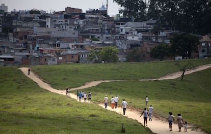 A vista do Jardim Apura, um dos bairros no entorno do Parque dos Búfalos.