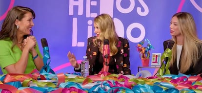 Nagore Robles (izquierda) y Alba Carrillo (centro) entrevistan a otro rostro de Mediaset, Alejandra Rubio, nieta de María Teresa Campos, en 'Nos hemos liado'.